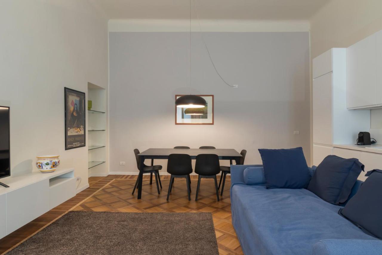Luxury Apartment Near Duomo Italia 38 Milano Esterno foto