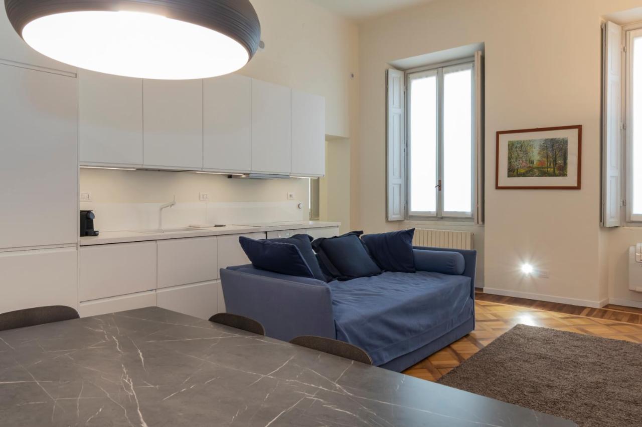 Luxury Apartment Near Duomo Italia 38 Milano Esterno foto