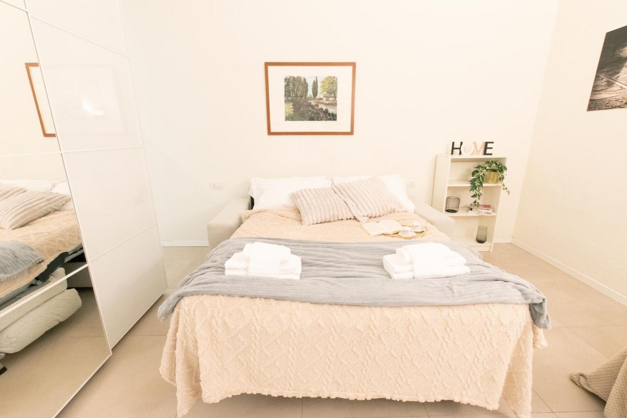 Luxury Apartment Near Duomo Italia 38 Milano Esterno foto